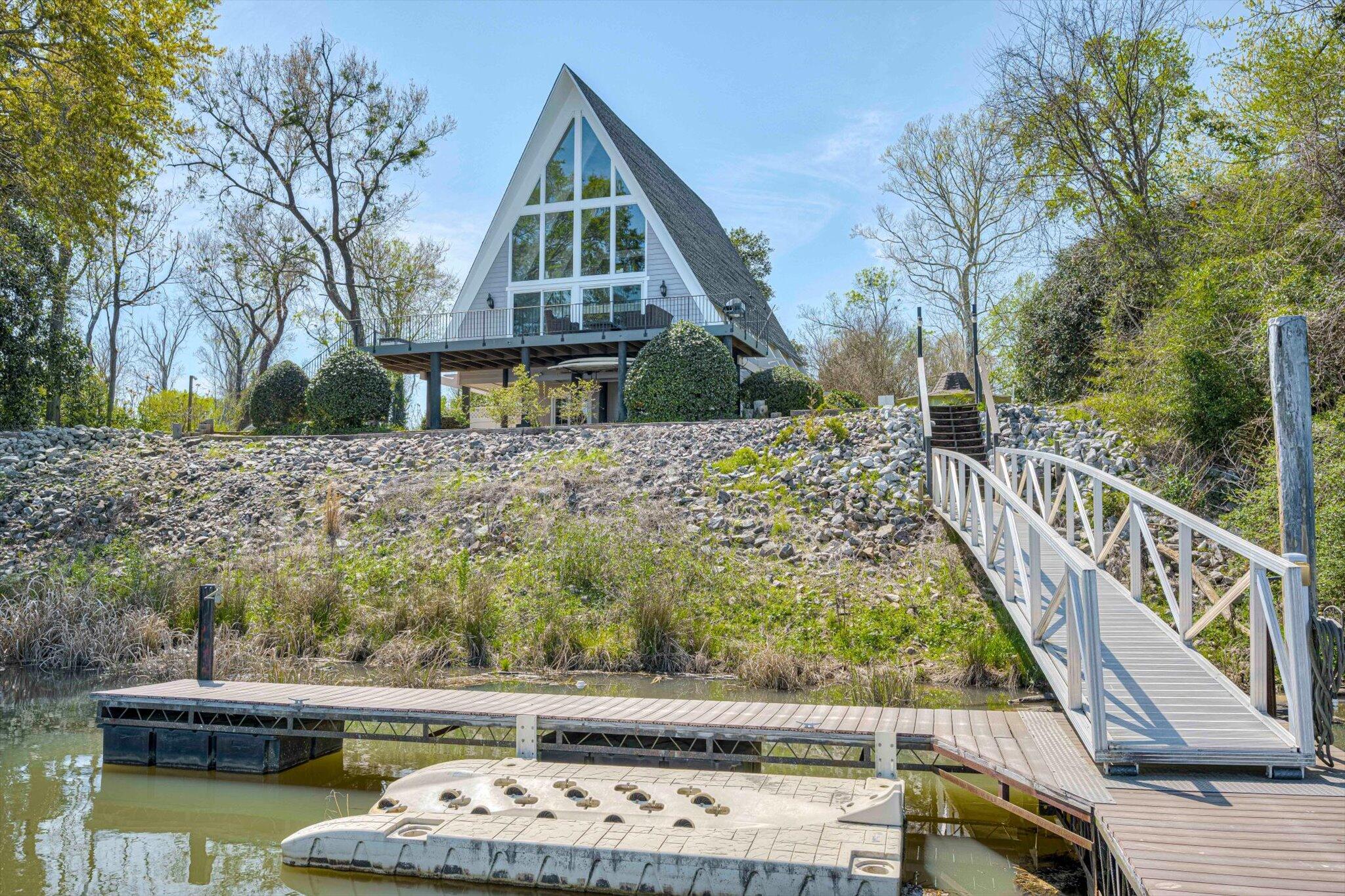 55 Alberclauss Drive