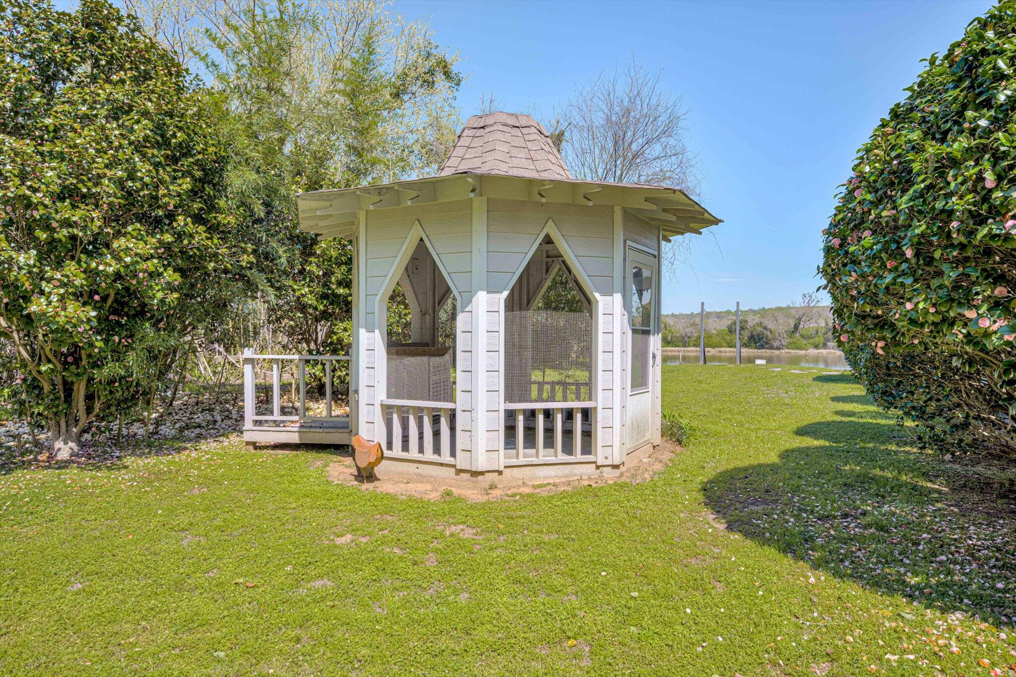 55 Alberclauss Drive