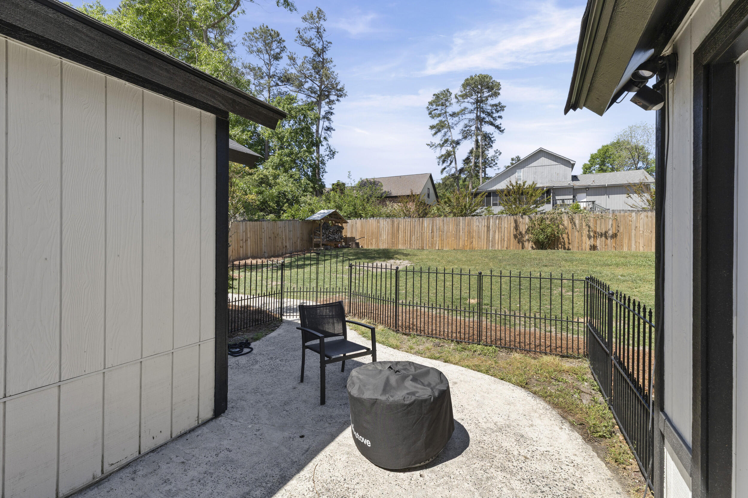 2749 Mayo Road