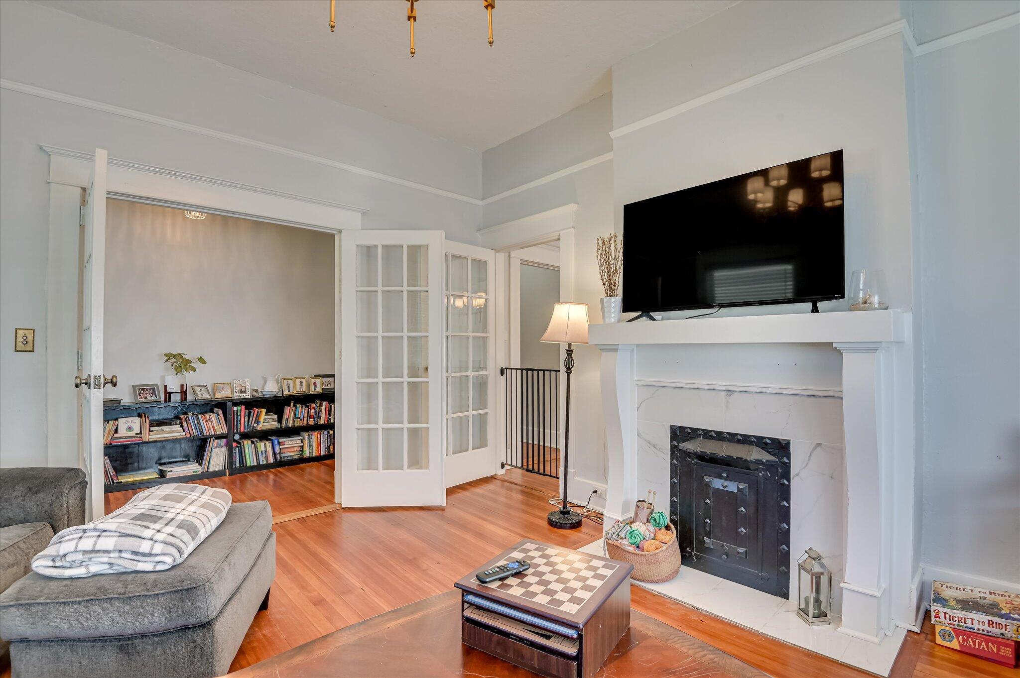 1220 Hickman Road