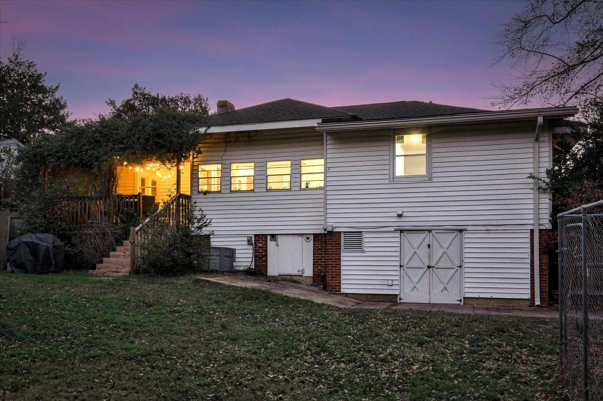 1220 Hickman Road