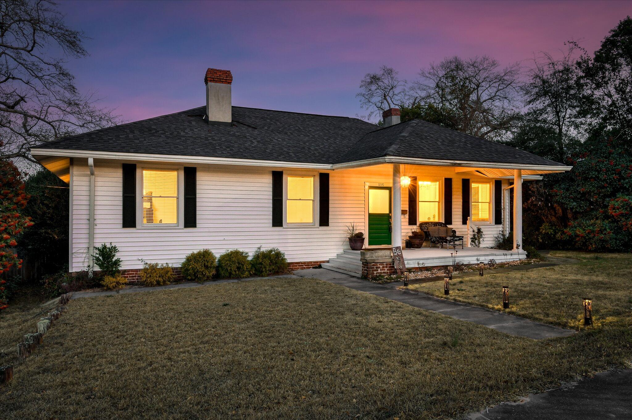 1220 Hickman Road