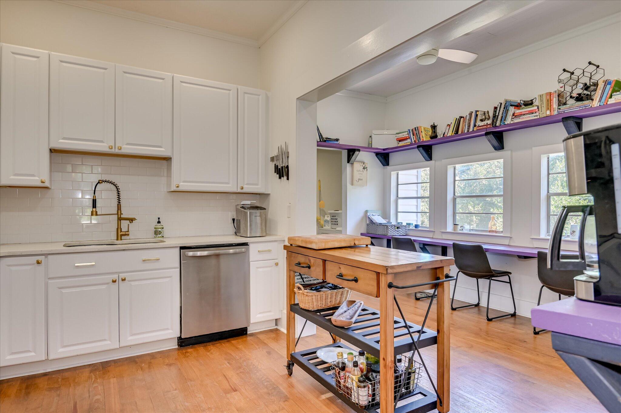 1220 Hickman Road