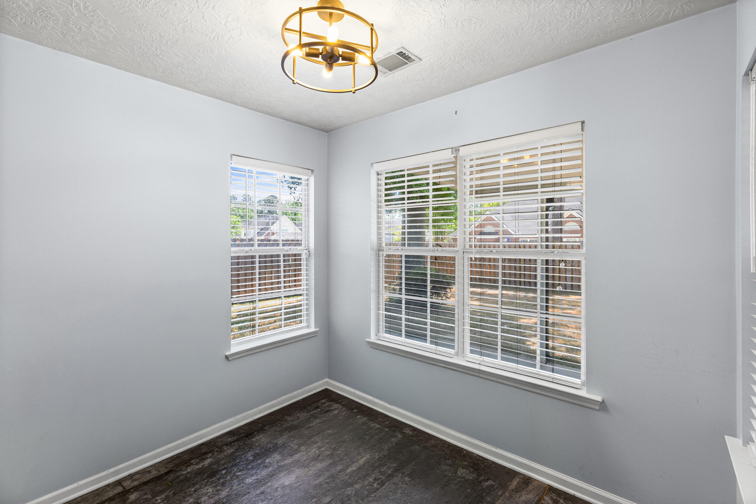 175 Cottonwood Court