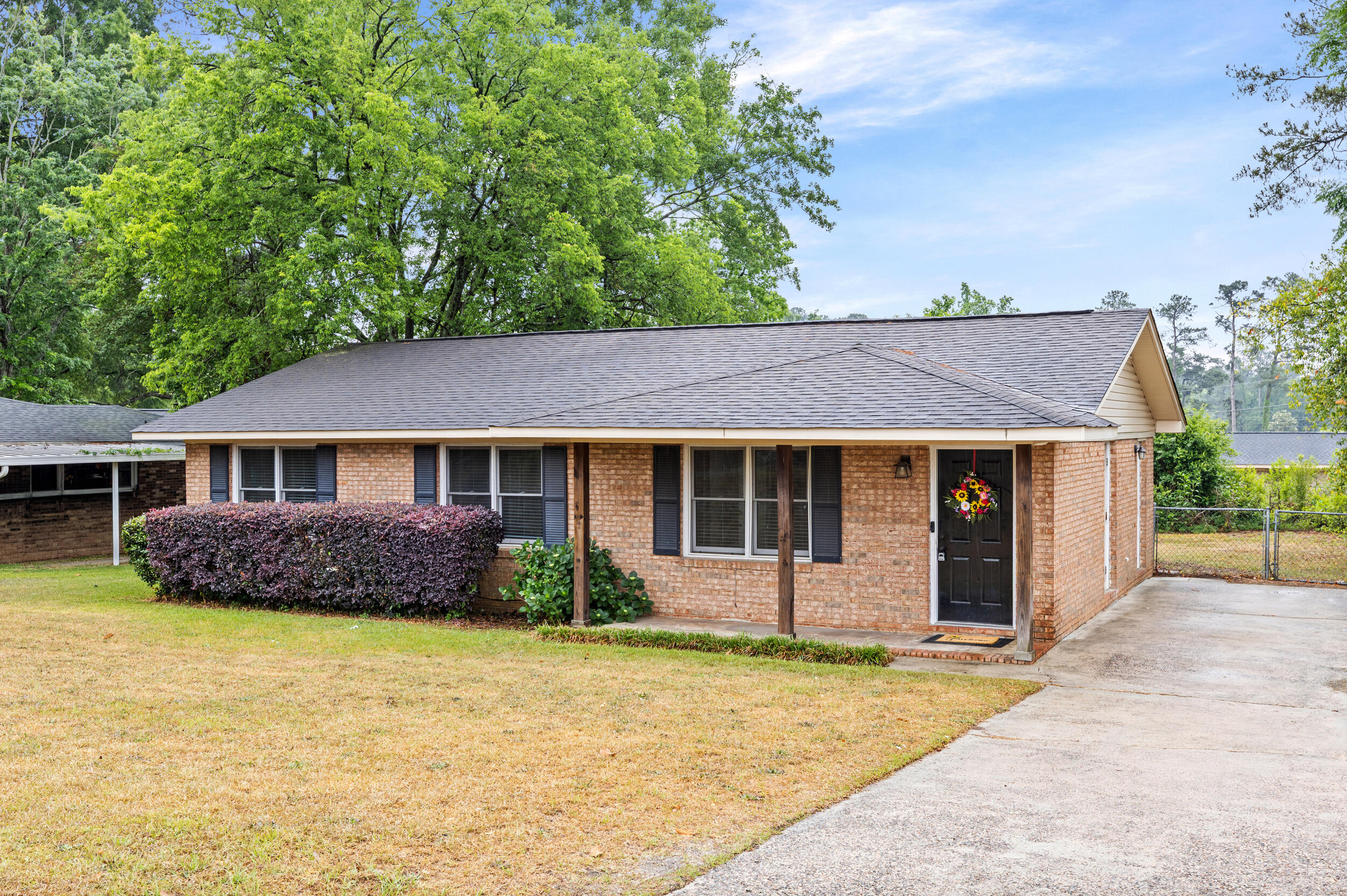 3322 Westcliffe Court