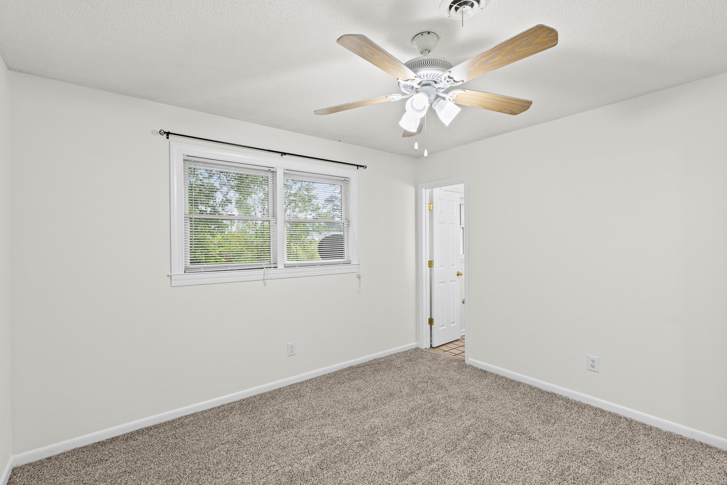 3322 Westcliffe Court