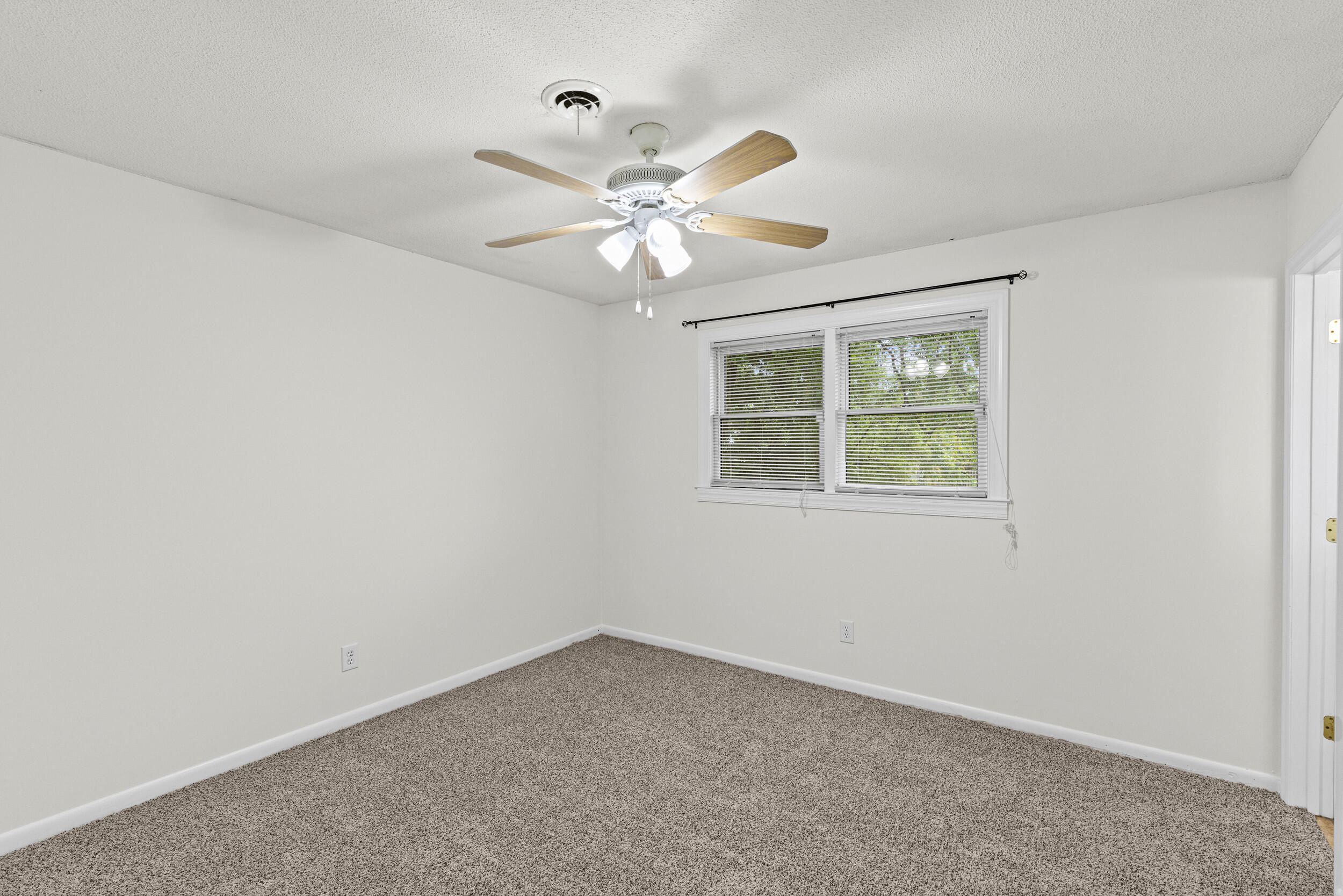 3322 Westcliffe Court