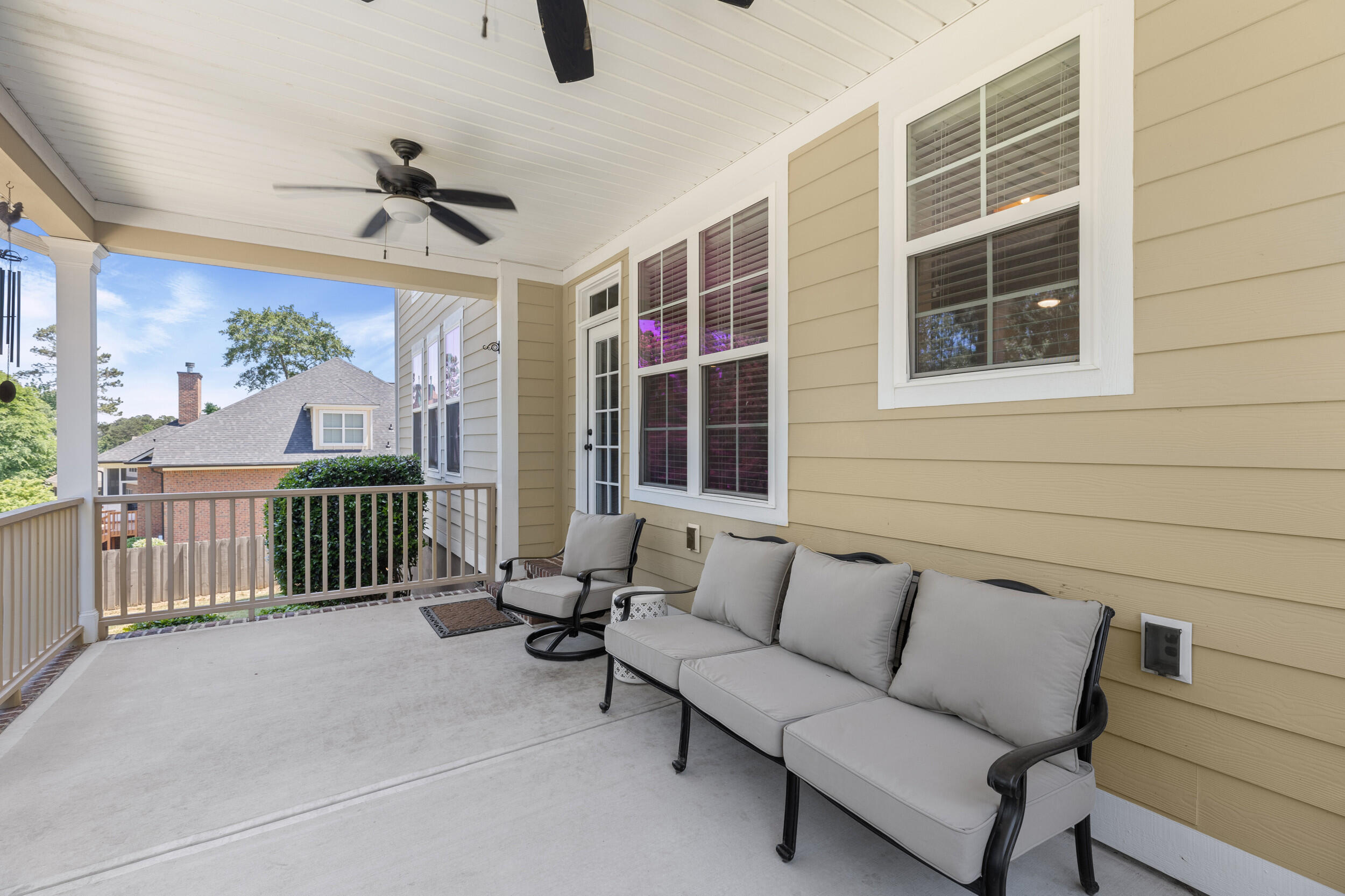 2512 Laurel Drive
