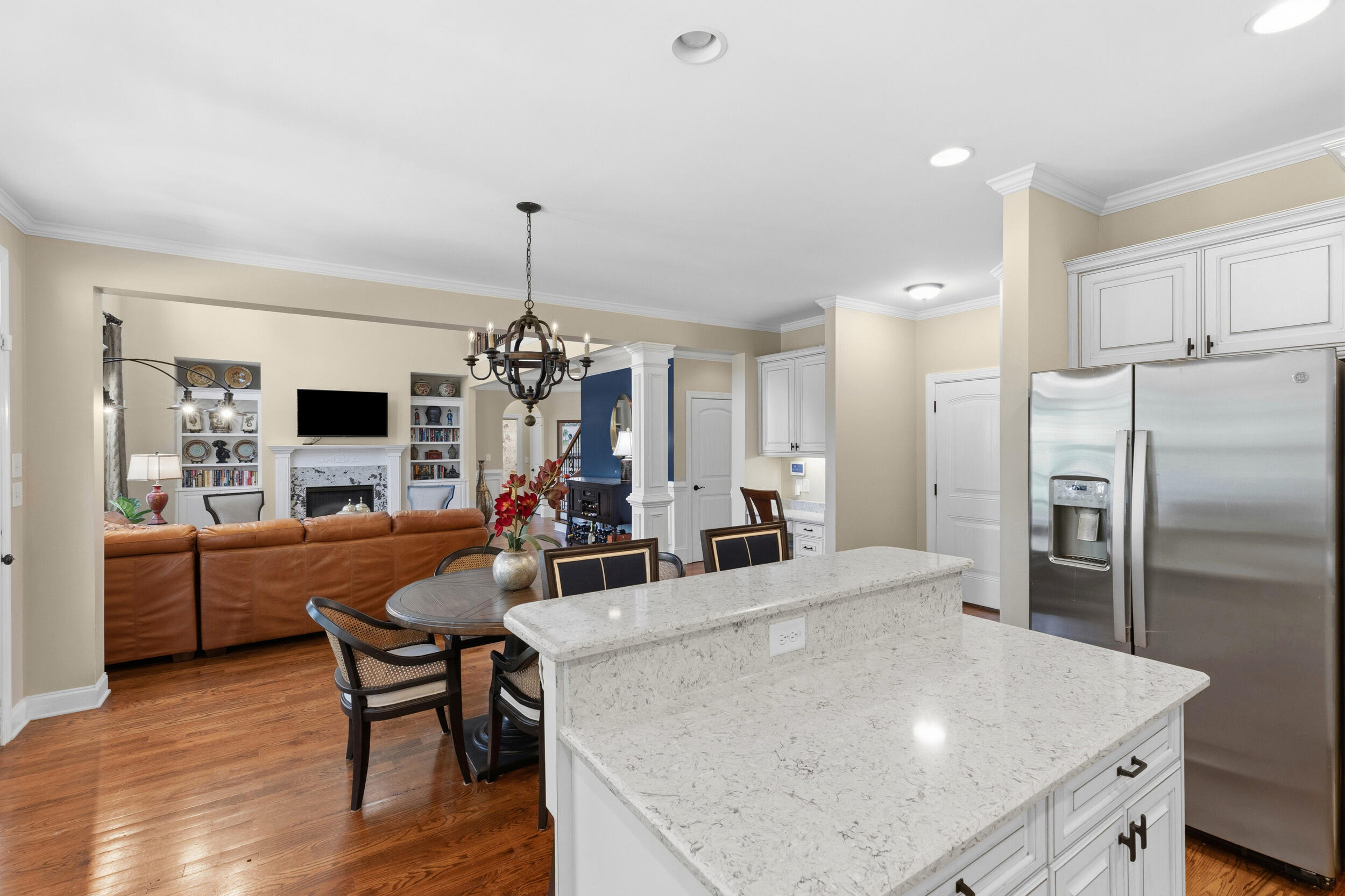 2512 Laurel Drive