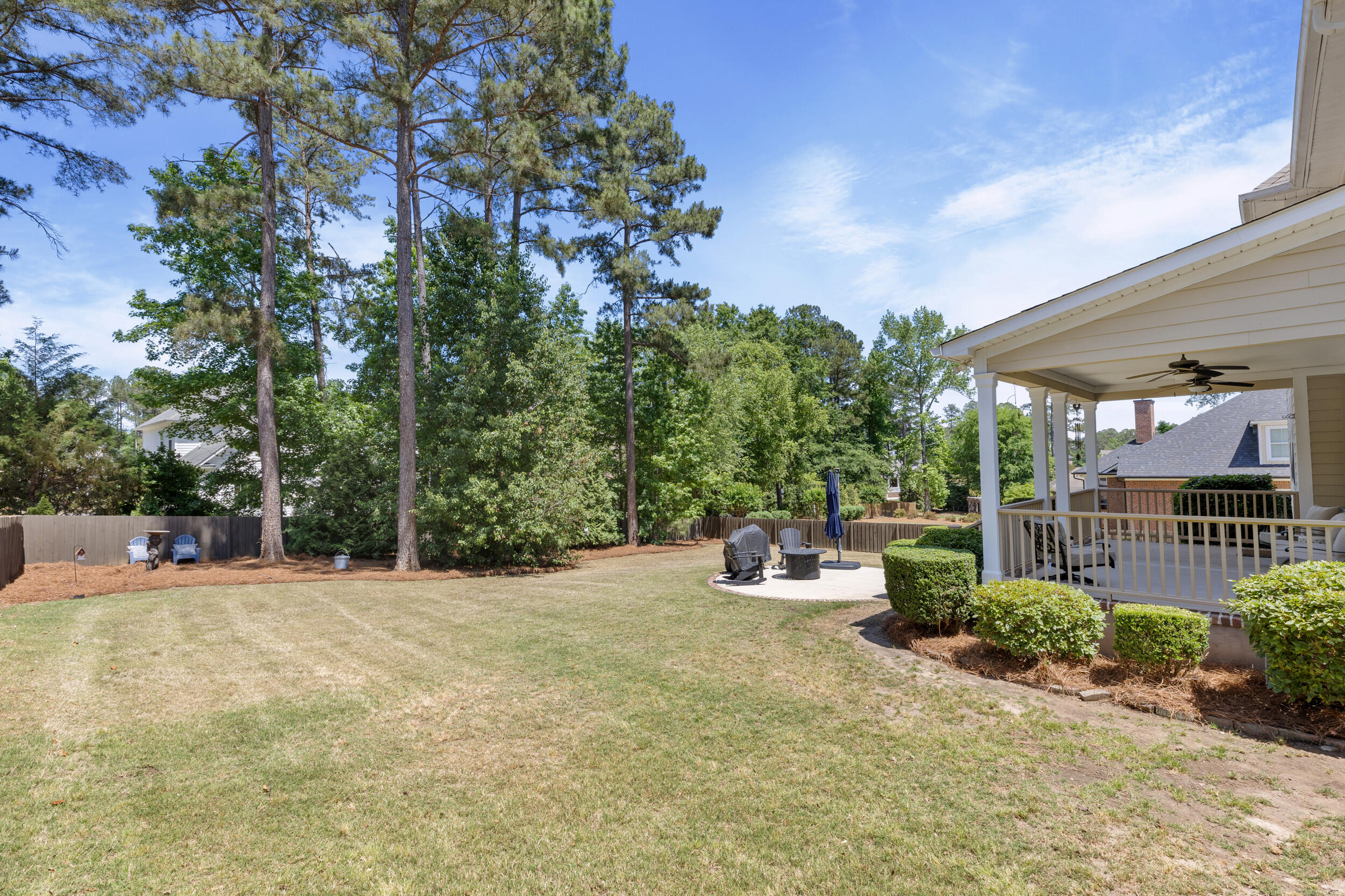 2512 Laurel Drive