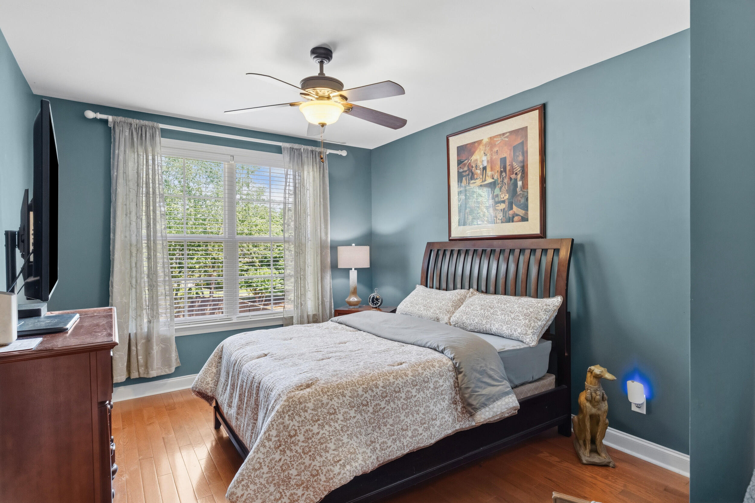 2512 Laurel Drive