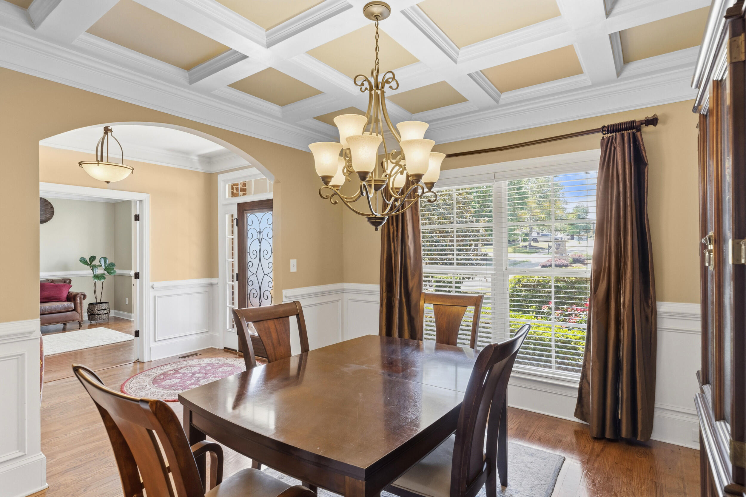 2512 Laurel Drive