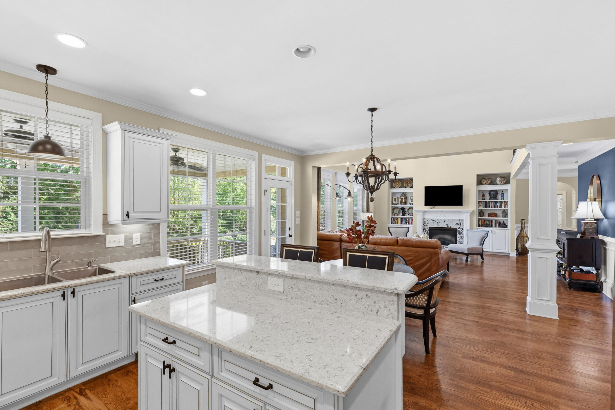 2512 Laurel Drive