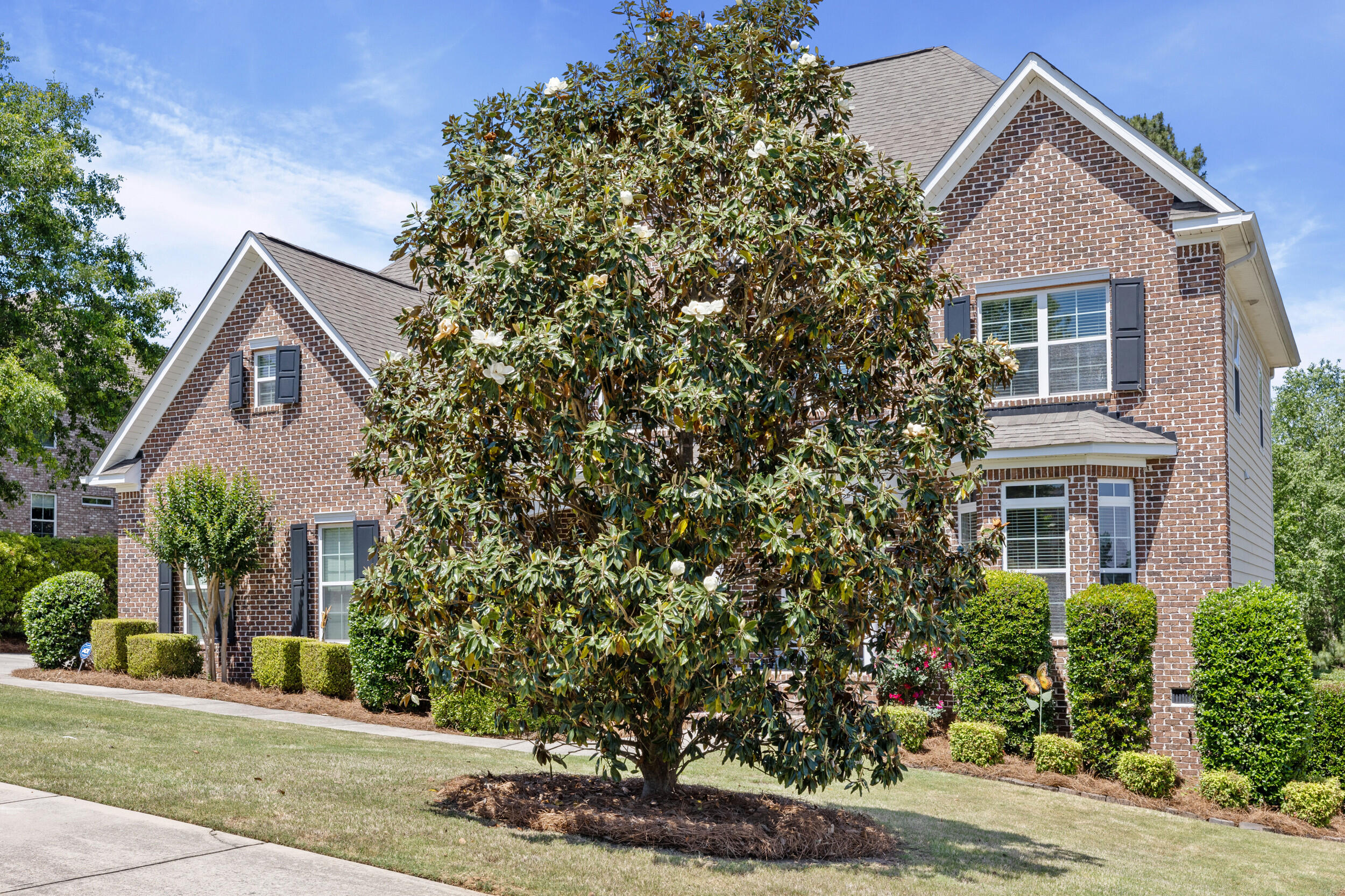 2512 Laurel Drive