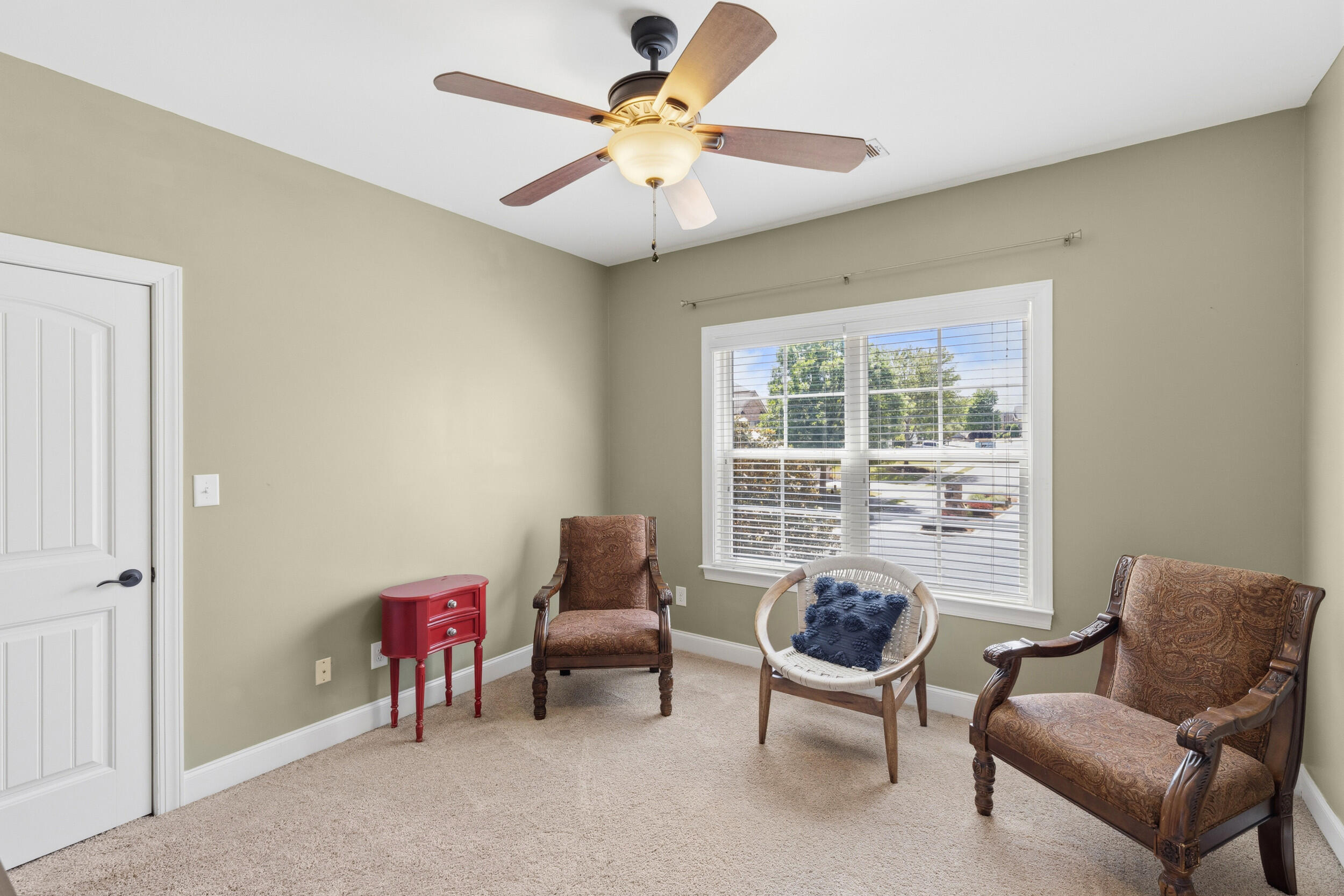 2512 Laurel Drive