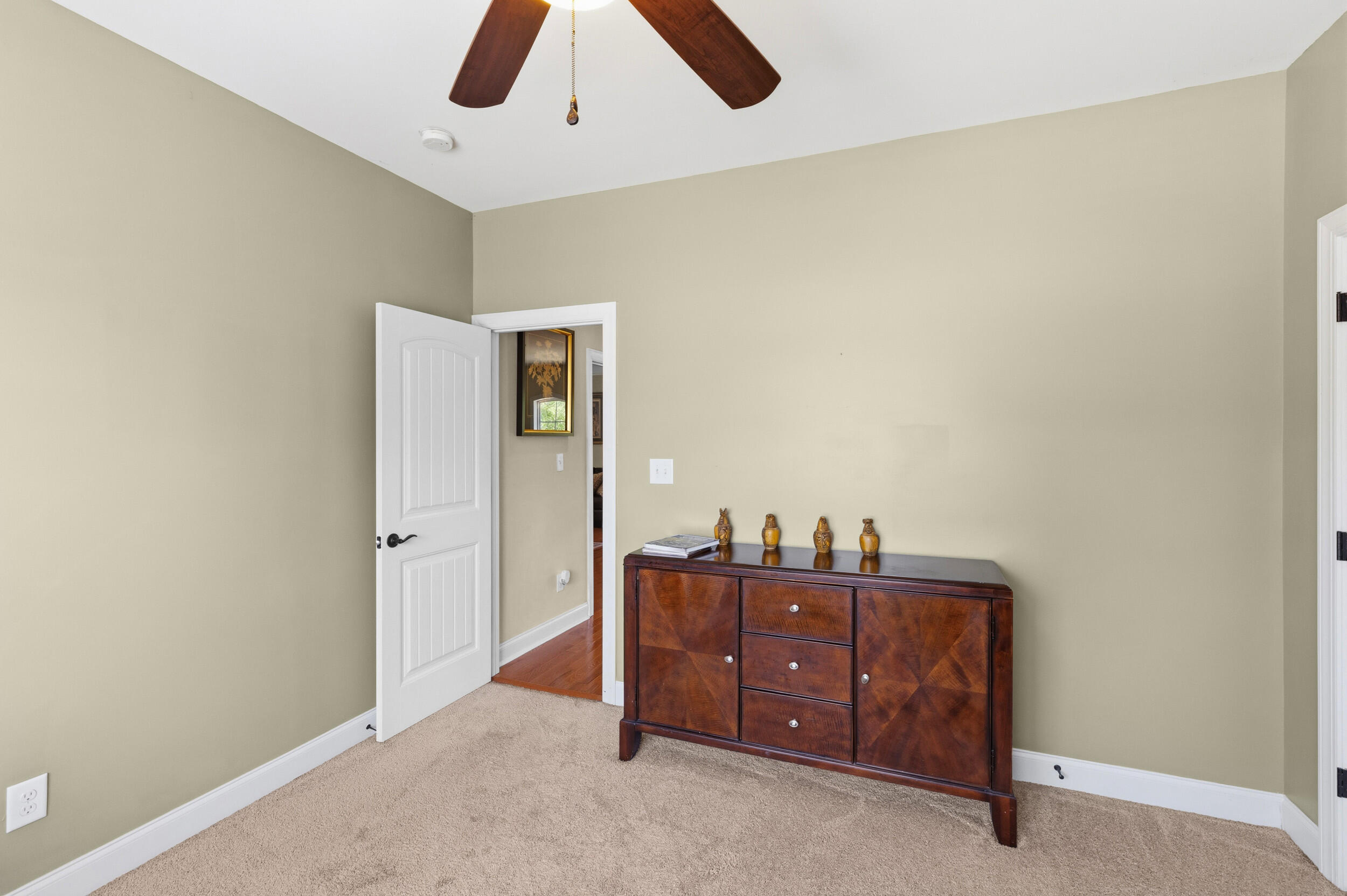 2512 Laurel Drive