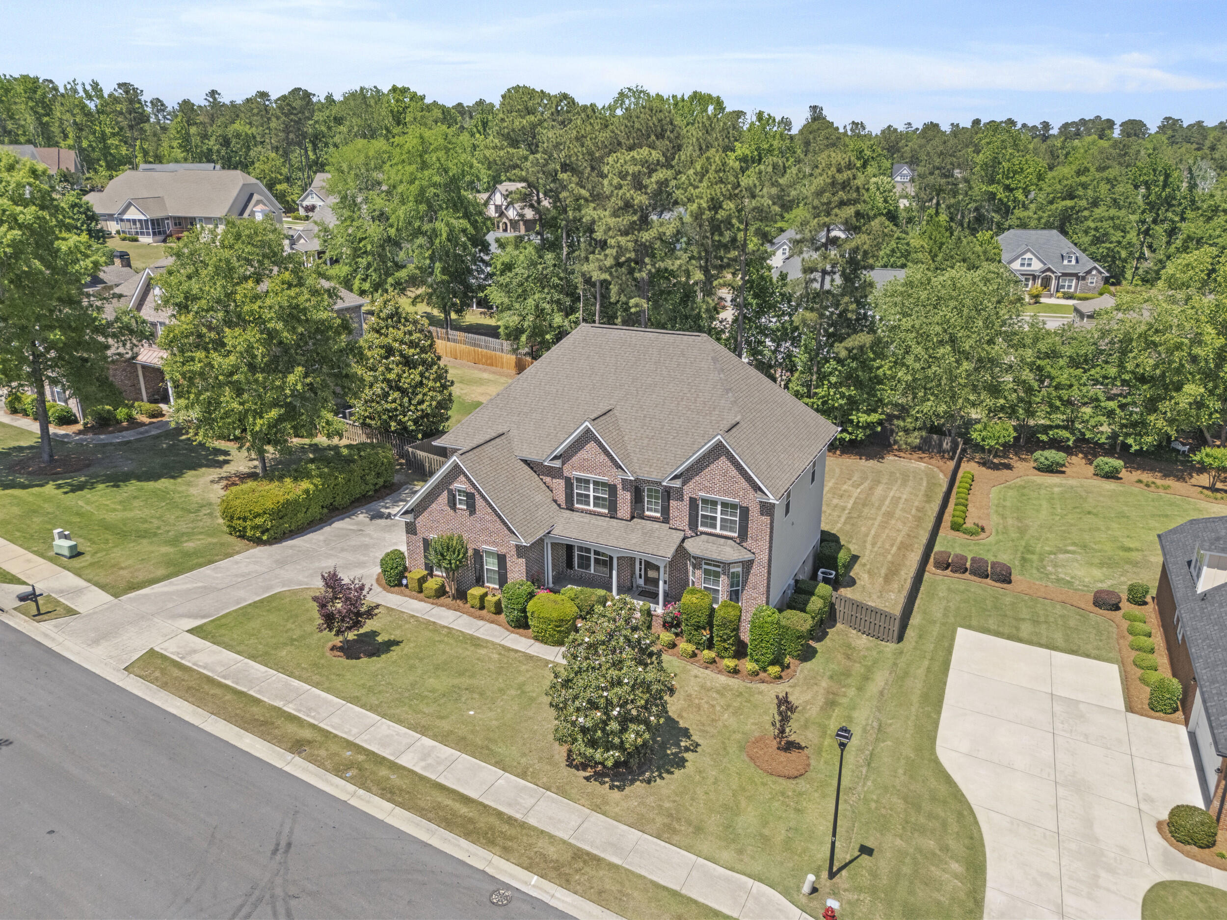 2512 Laurel Drive
