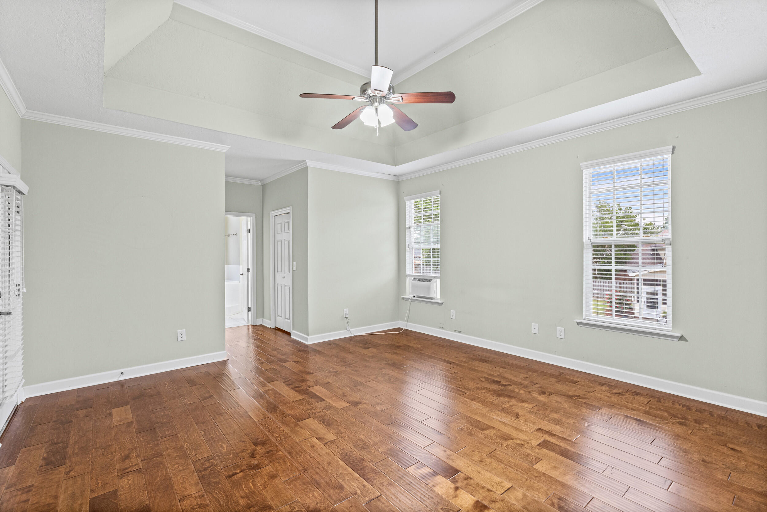 957 Windmill Parkway