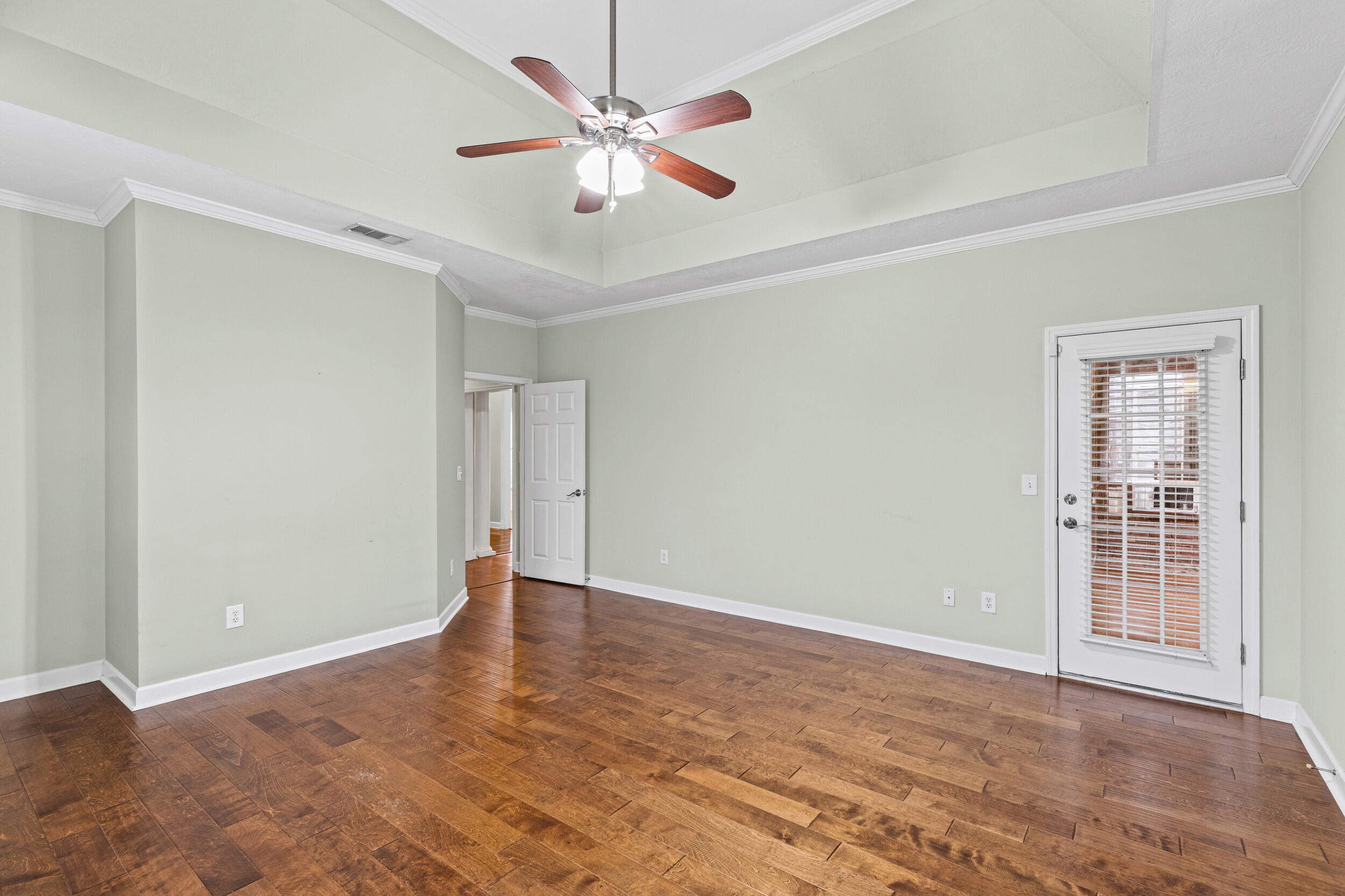 957 Windmill Parkway