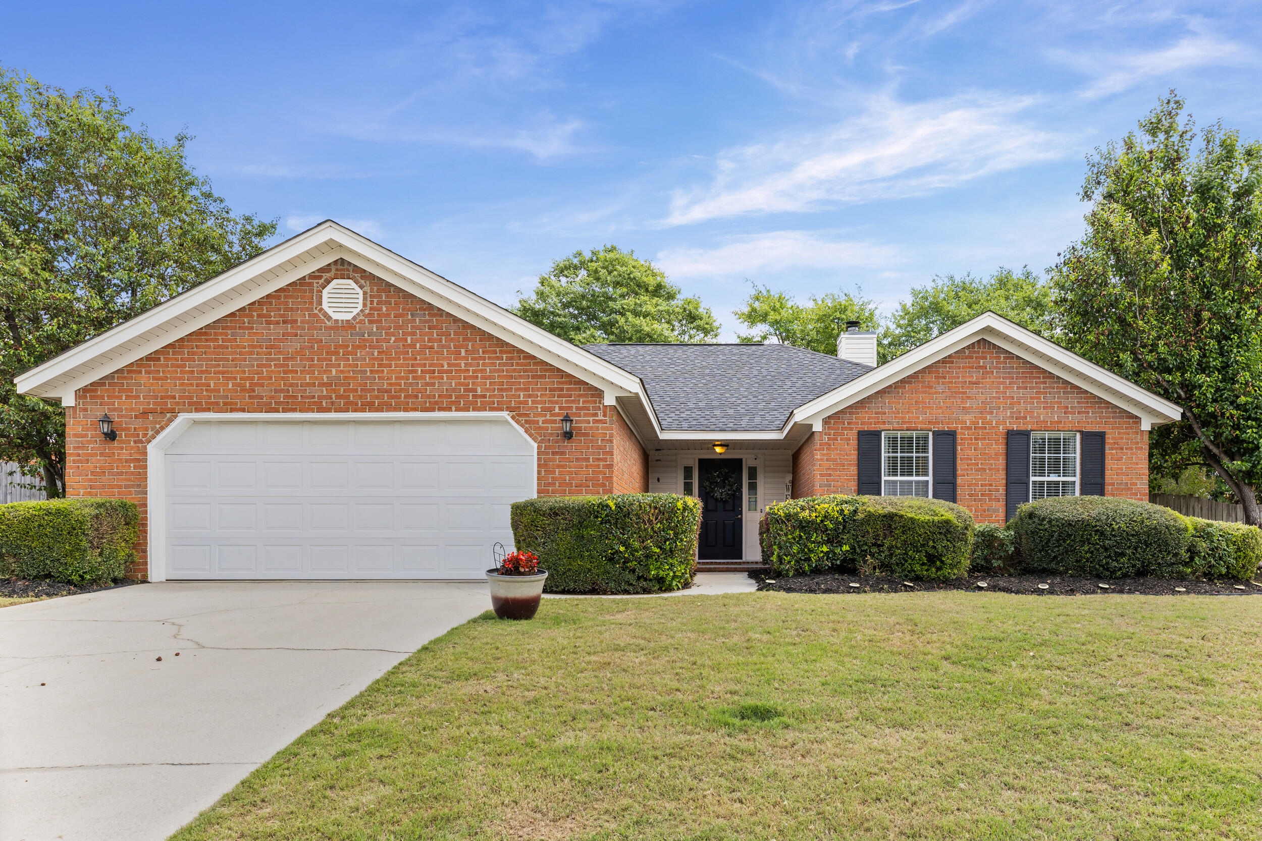 814 Stoneview Drive