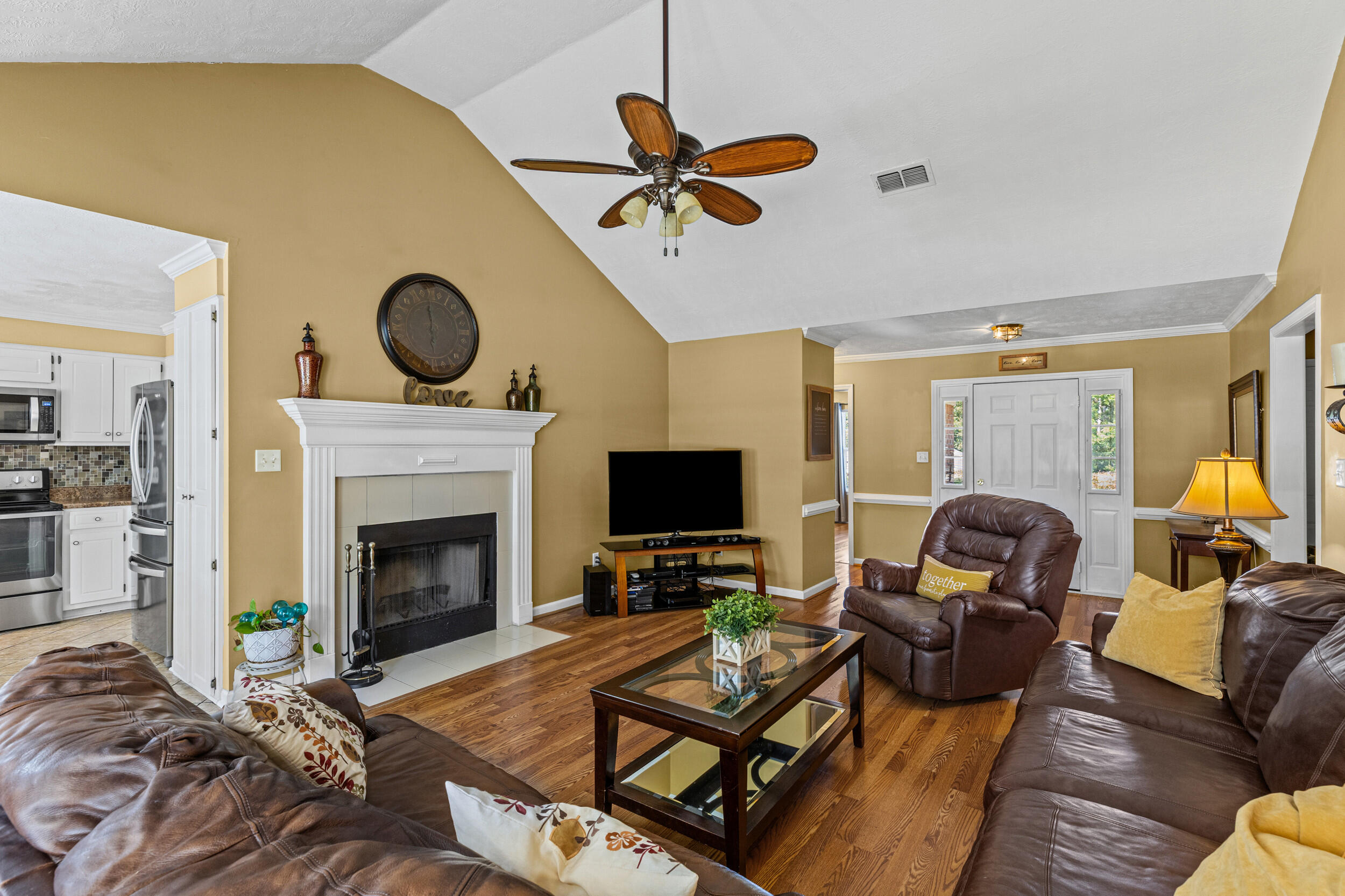 814 Stoneview Drive