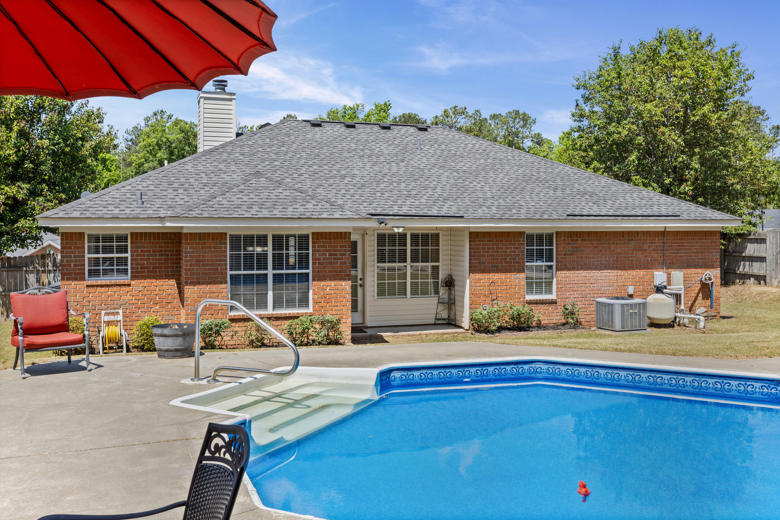 814 Stoneview Drive