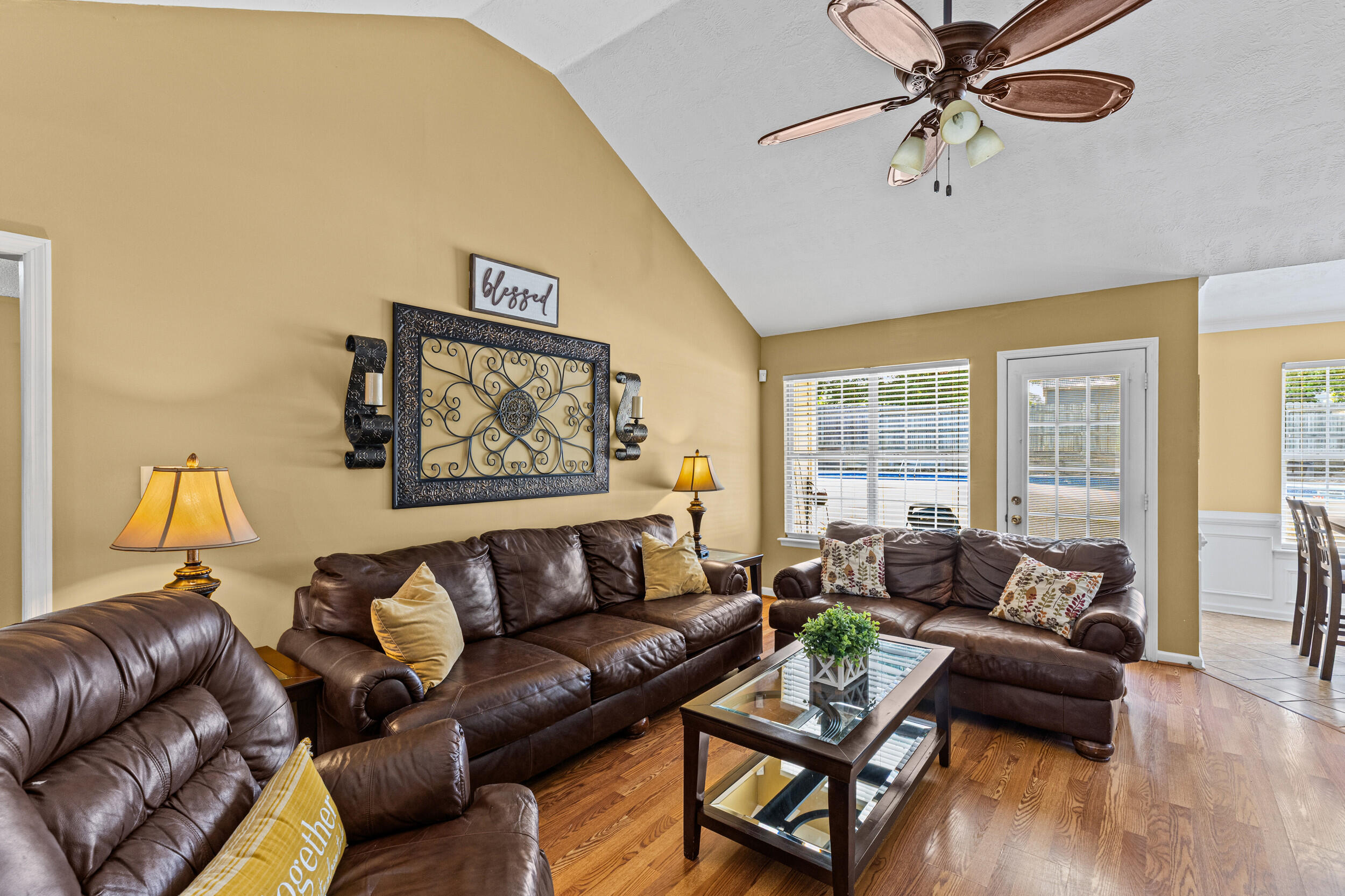 814 Stoneview Drive