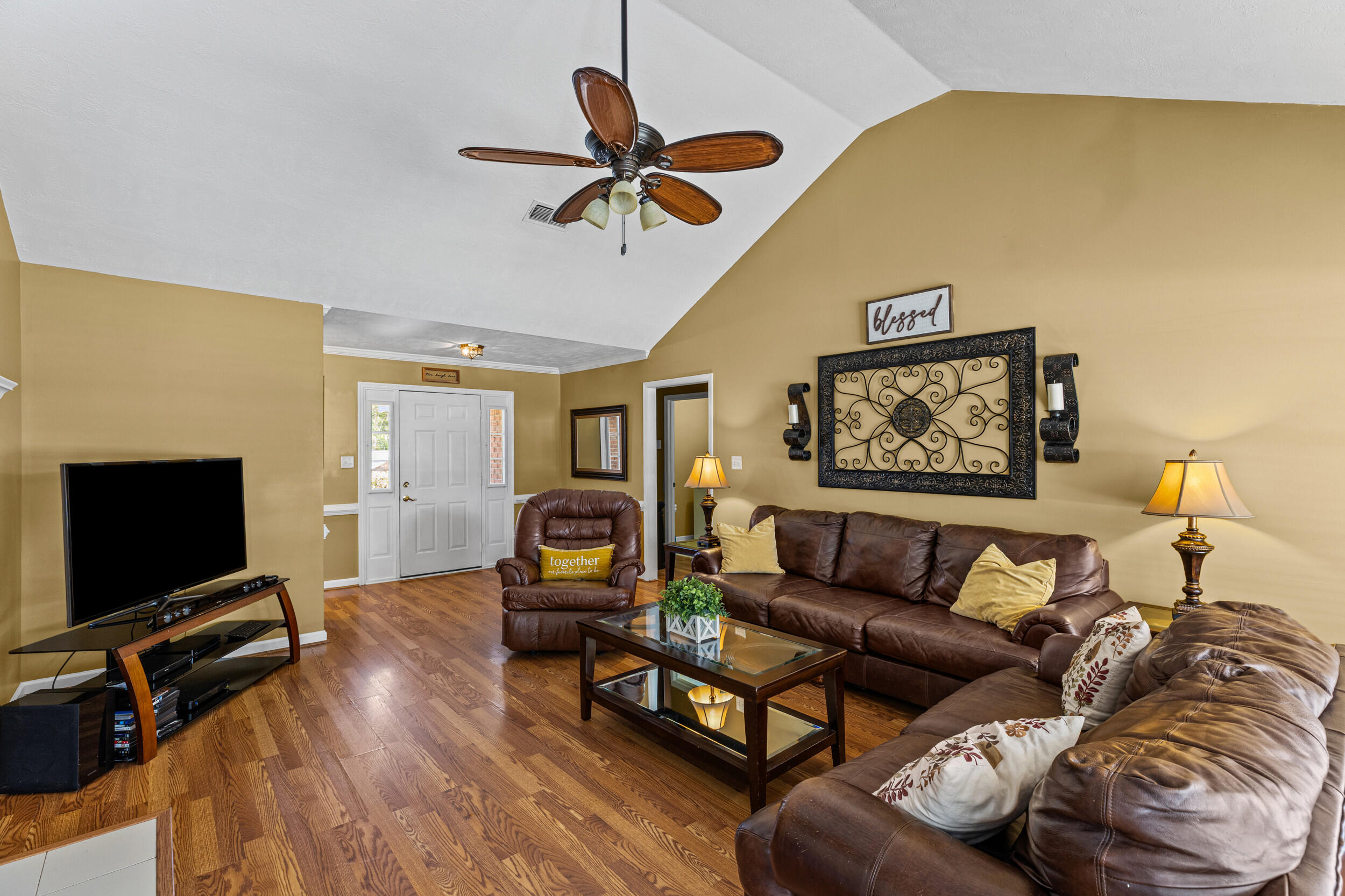 814 Stoneview Drive
