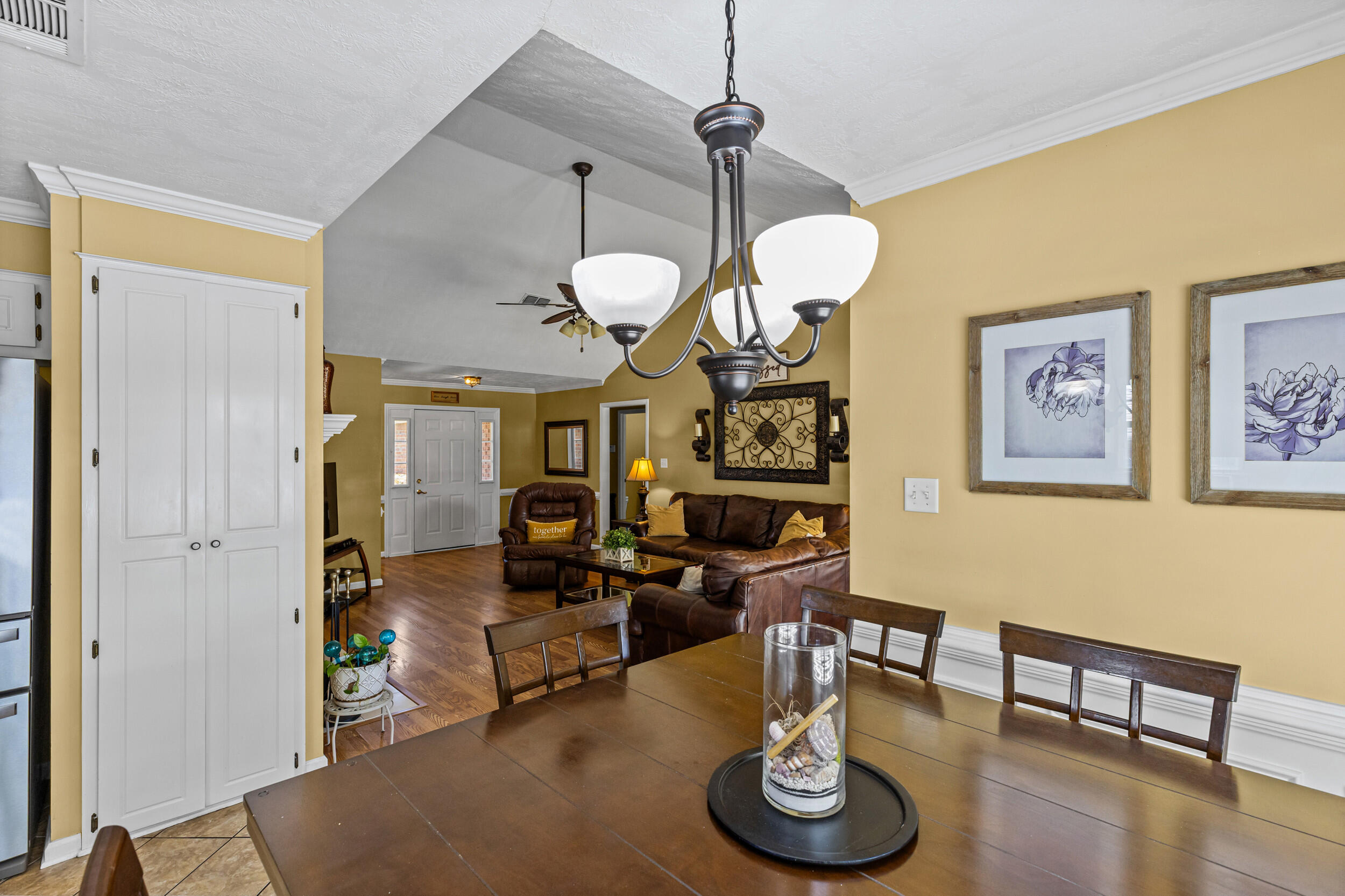 814 Stoneview Drive