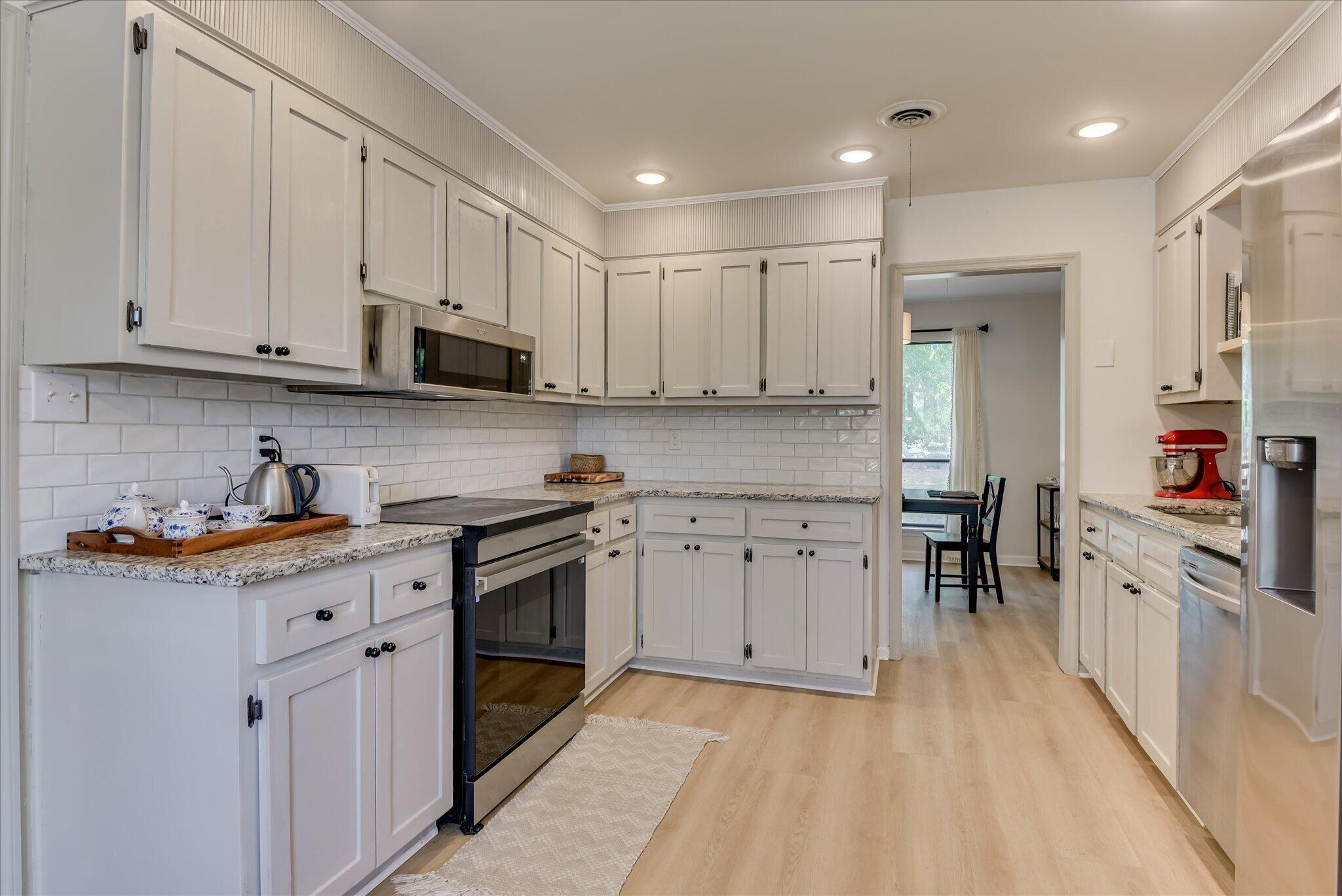 3926 Creekwood Lane