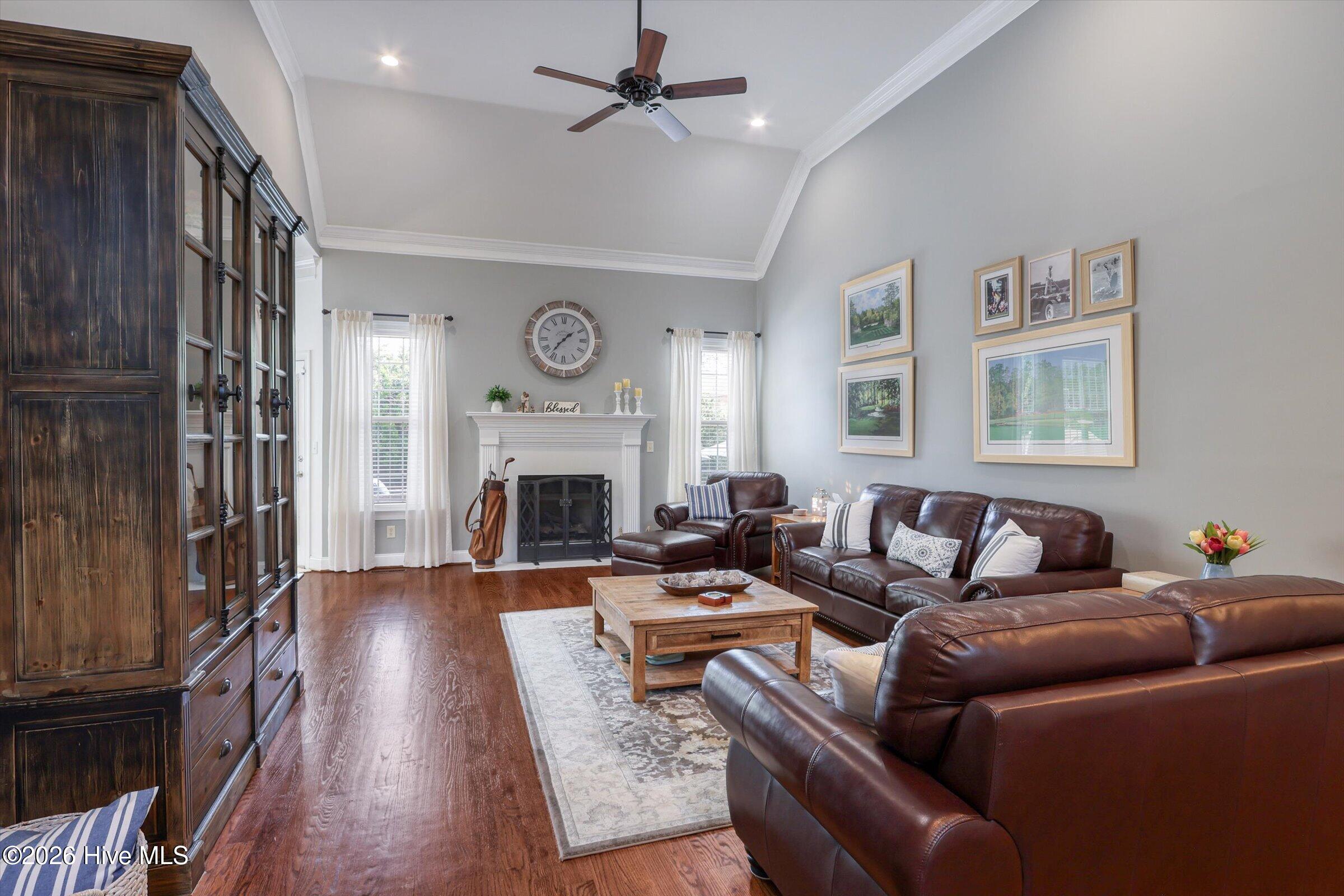 3483 Greenway Drive