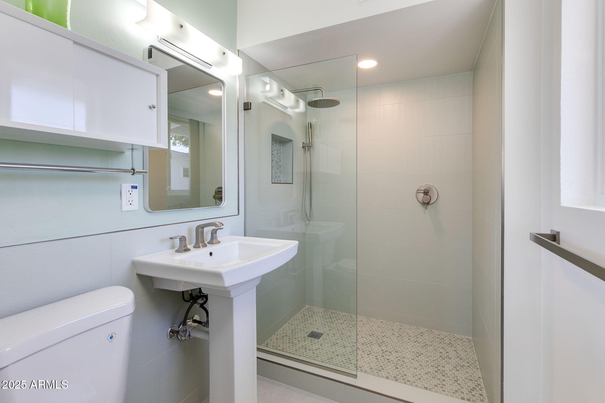 421 N EVERGREEN Street