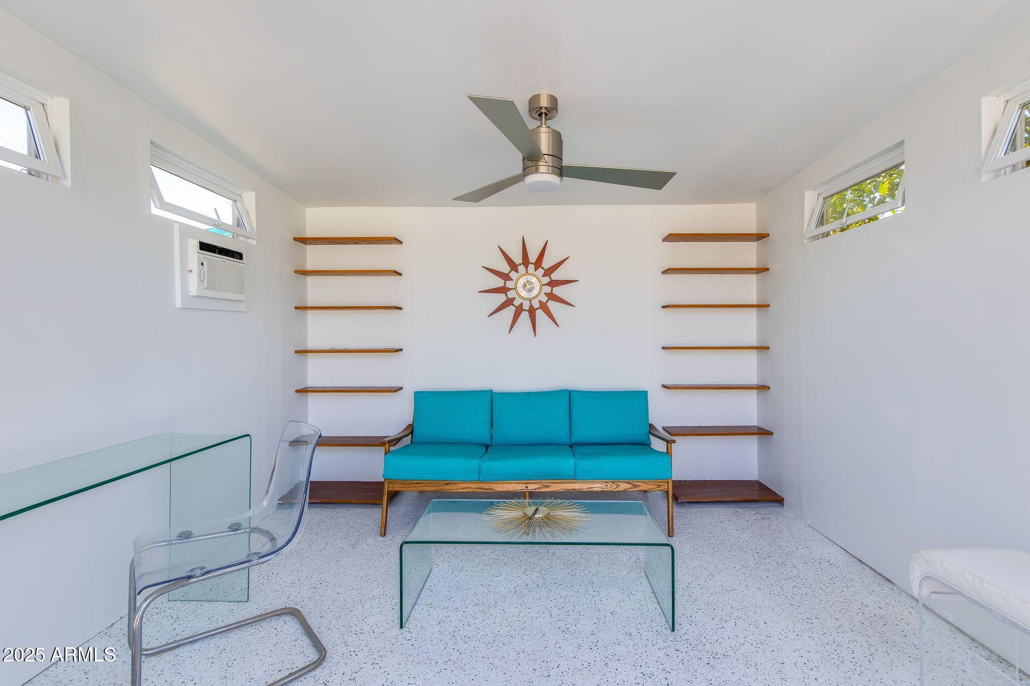 421 N EVERGREEN Street