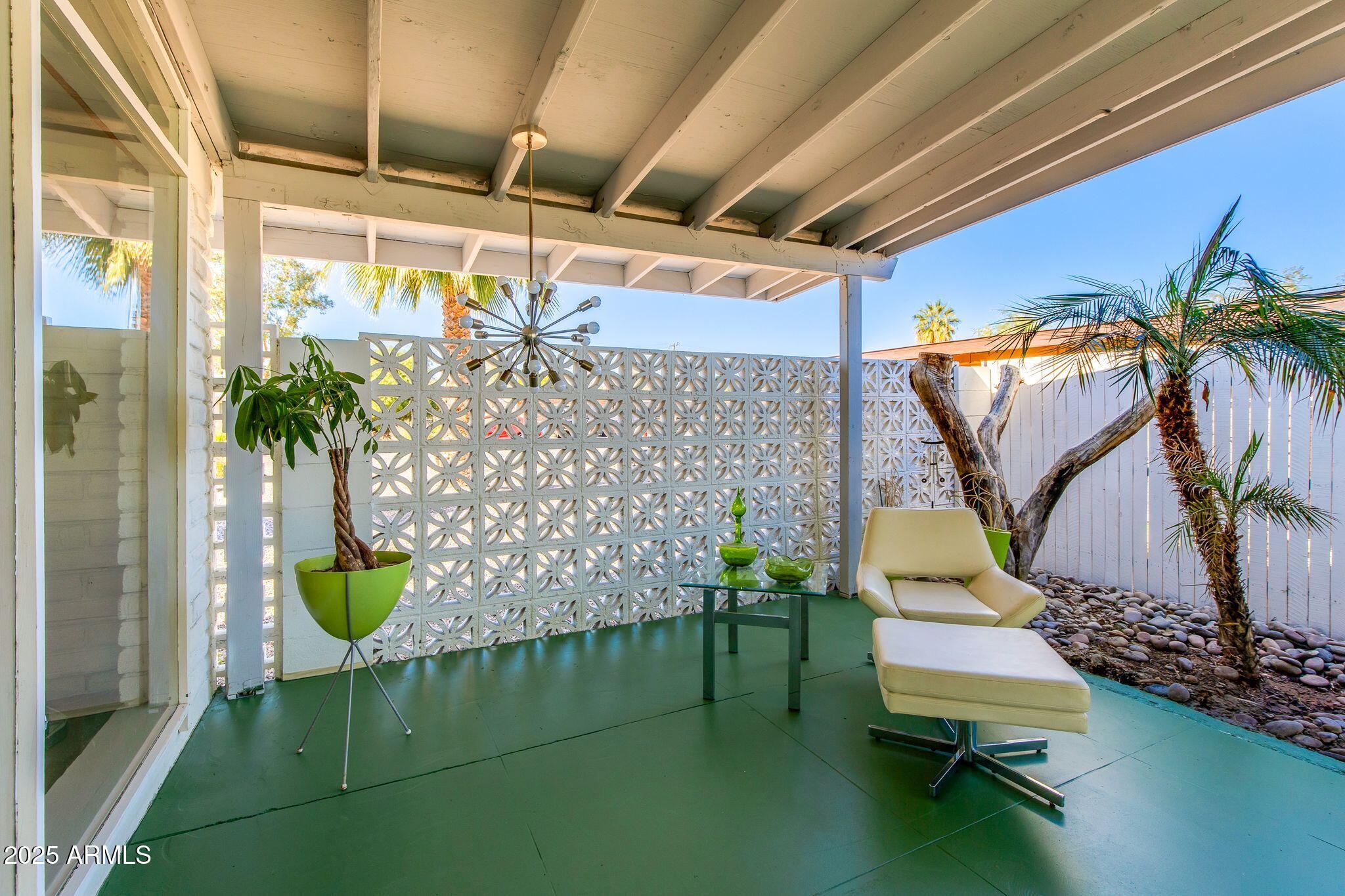 421 N EVERGREEN Street