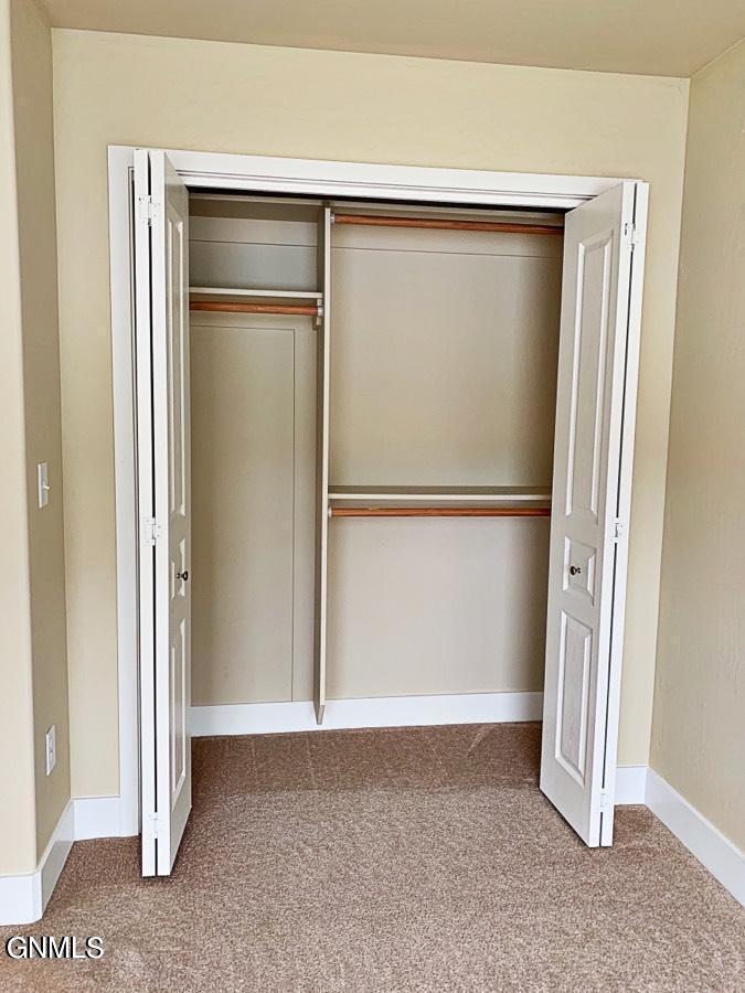 3000-3004 Golden Vista Avenue