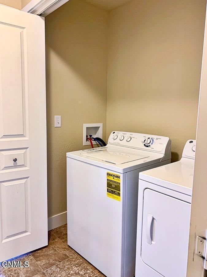 3000-3004 Golden Vista Avenue