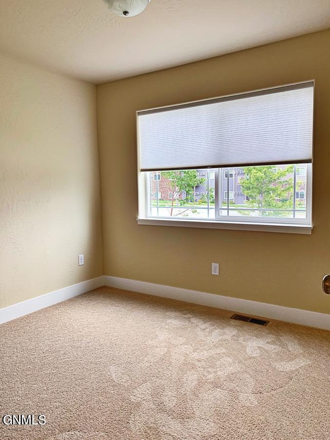 3000-3004 Golden Vista Avenue