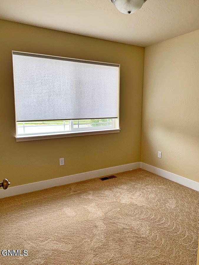 3000-3004 Golden Vista Avenue