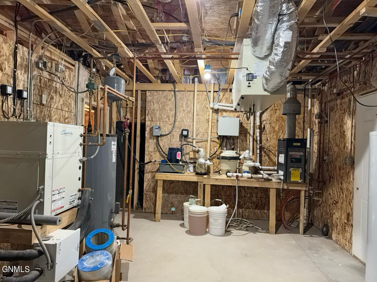 4965 140th Avenue NW