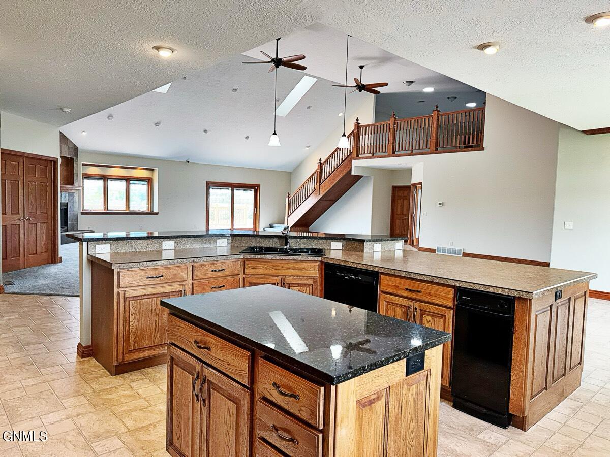 4965 140th Avenue NW