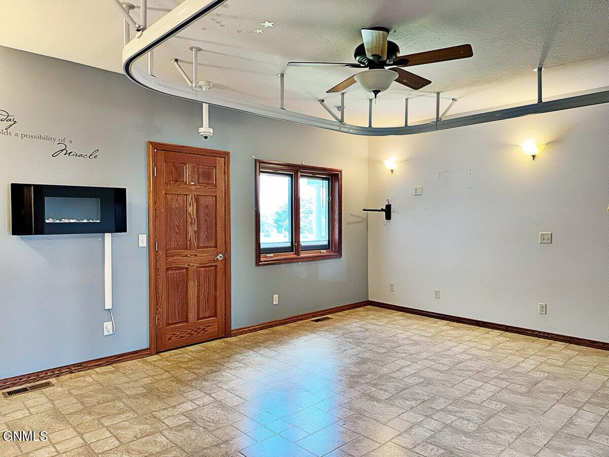 4965 140th Avenue NW