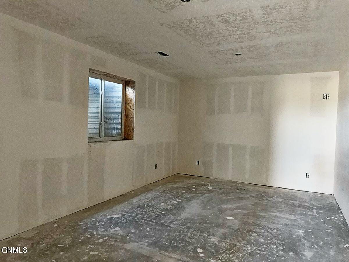 4965 140th Avenue NW