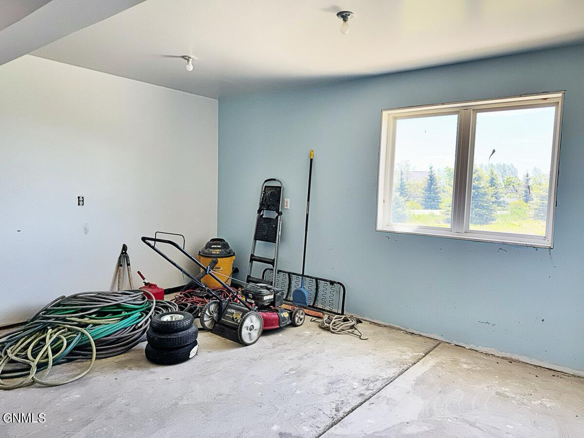 4965 140th Avenue NW