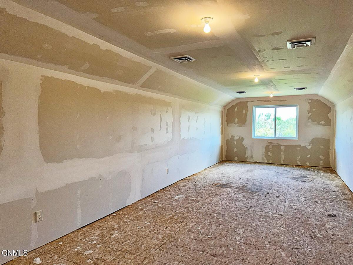 4965 140th Avenue NW