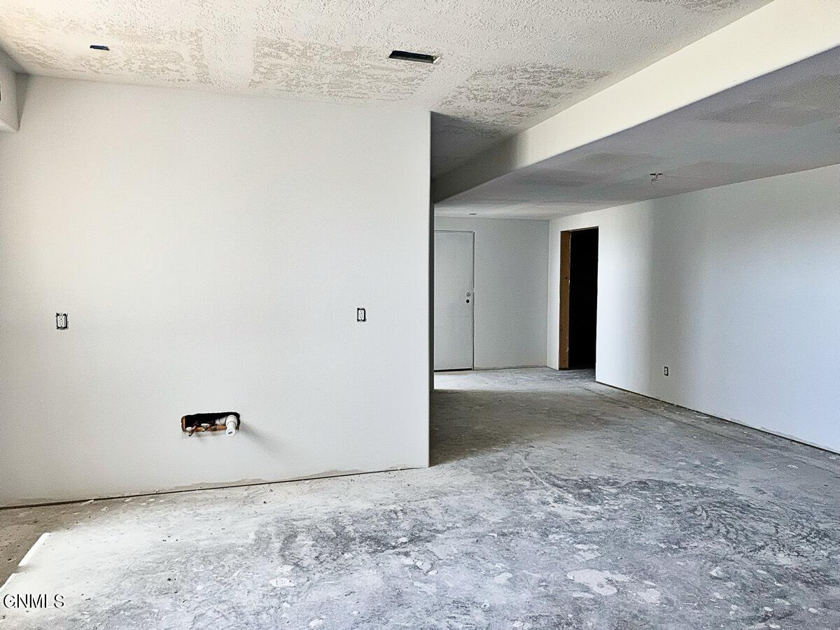 4965 140th Avenue NW