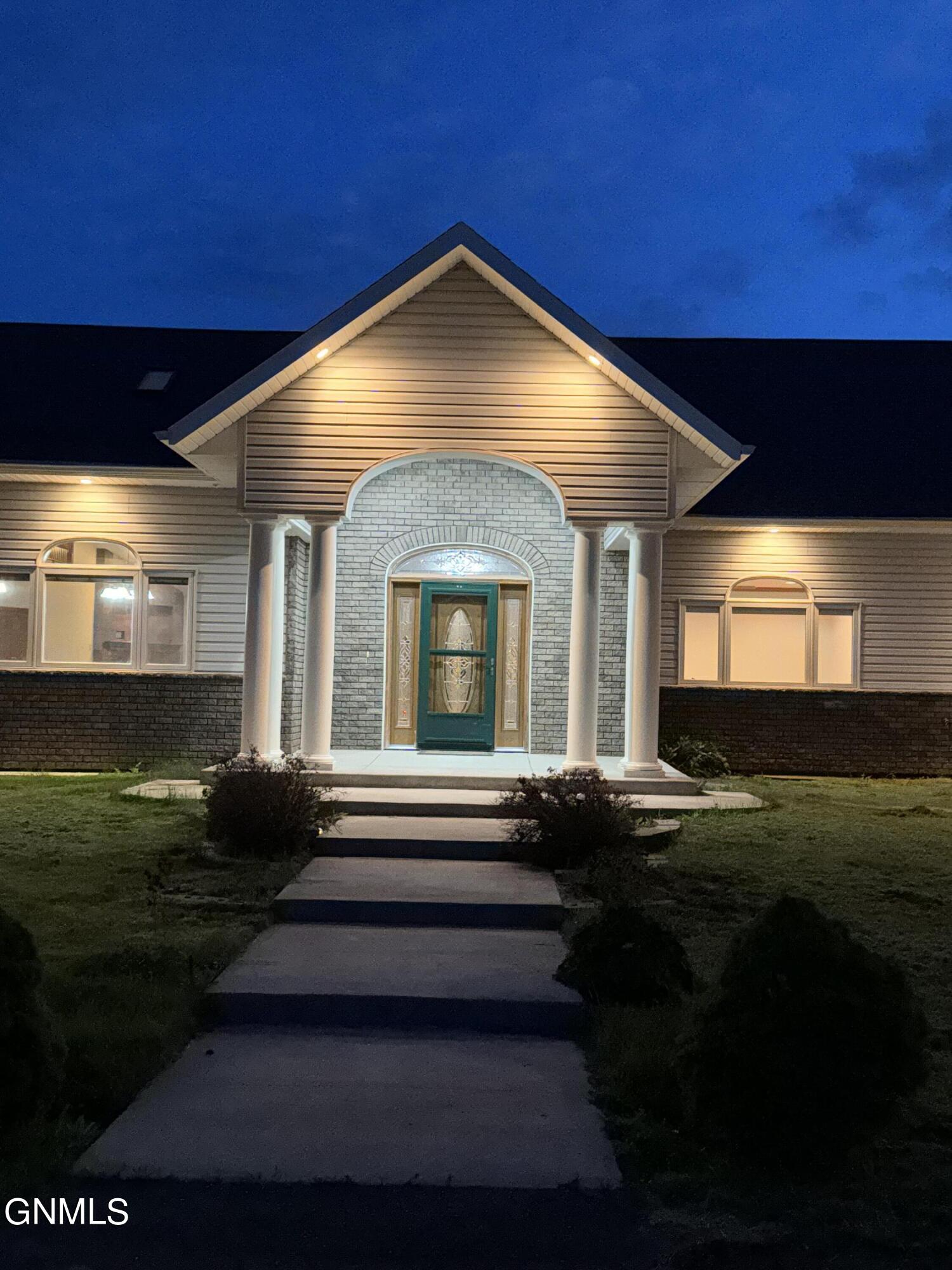 4965 140th Avenue NW