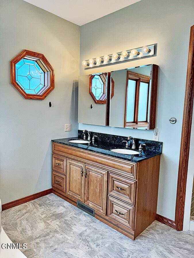 4965 140th Avenue NW