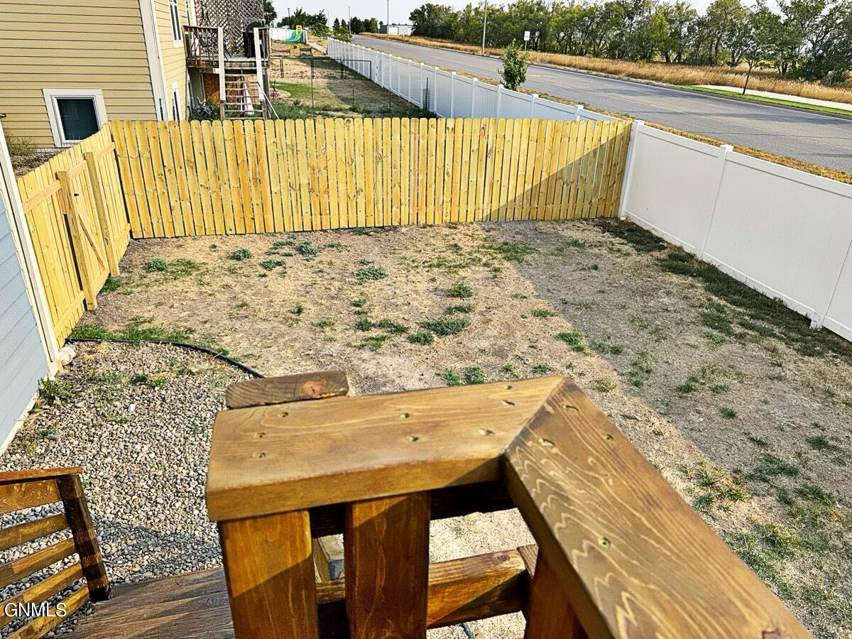 3102 Golden Vista Avenue