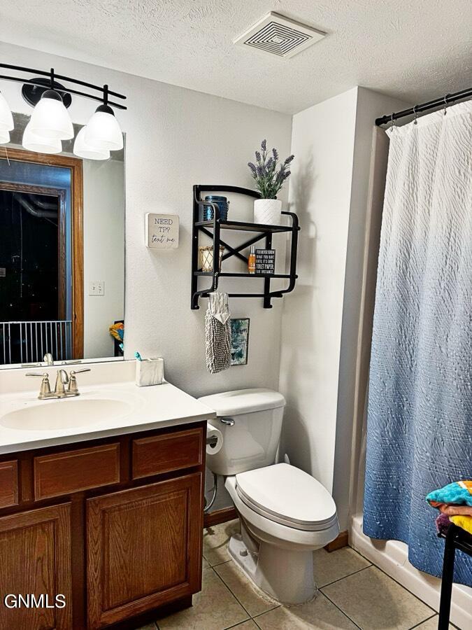 3102 Golden Vista Avenue