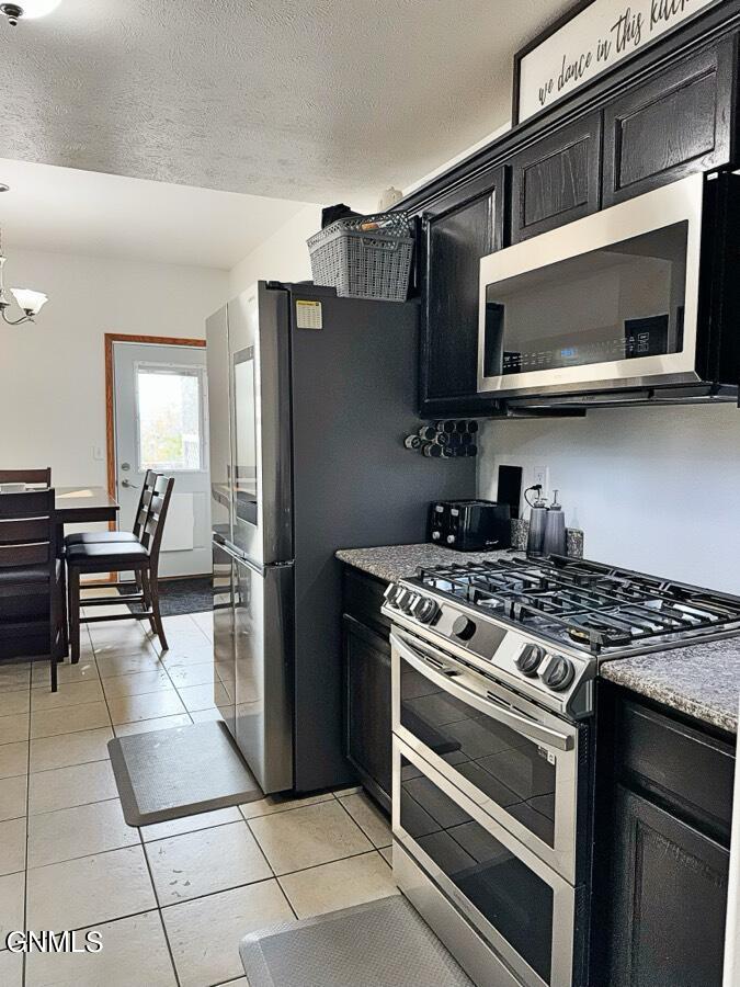 3102 Golden Vista Avenue